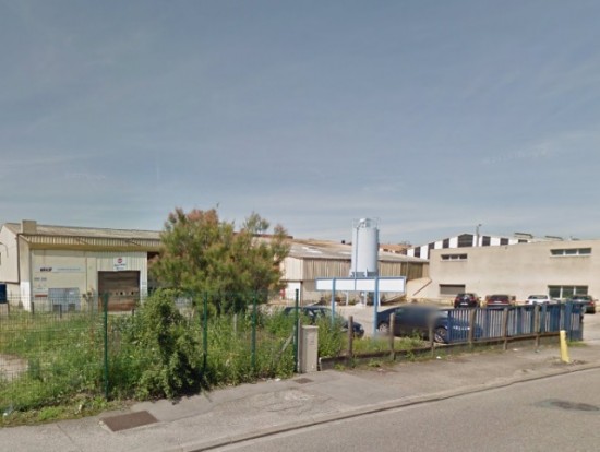 50 pompiers mobilisés pour maitriser 50m3 d'huile en feu près de Lyon