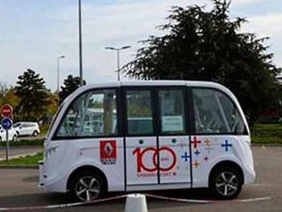 Après la Confluence, Navya débarque (provisoirement) chez Renault Trucks