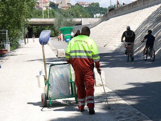 L'eau de la patinoire Baraban sert au nettoyage des rues des 6e et 3e arrondissements de Lyon L'eau de la patinoire Baraban sert au nettoyage des rues des 6e et 3e arrondissements de Lyon