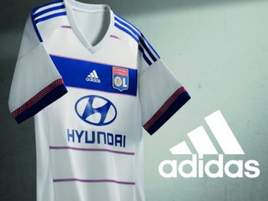 OL : les tenues pour la saison 2015-2016 officiellement dévoilées OL : les tenues pour la saison 2015-2016 officiellement dévoilées