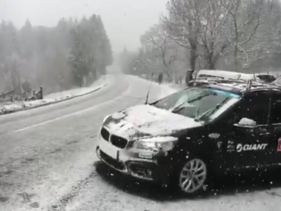 Paris-Nice : la 3e étape, qui devait arriver dans le Rhône, annulée à cause de la neige ! Paris-Nice : la 3e étape, qui devait arriver dans le Rhône, annulée à cause de la neige !