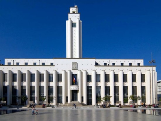 Villeurbanne : elle demande l'interdiction d'un meeting des identitaires et reçoit des menaces de mort Villeurbanne : elle demande l'interdiction d'un meeting des identitaires et reçoit des menaces de mort