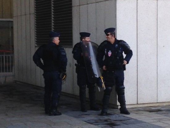 148 000 euros retrouvés sur l'A7 : un homme interpellé par les enquêteurs 148 000 euros retrouvés sur l'A7 : un homme interpellé par les enquêteurs