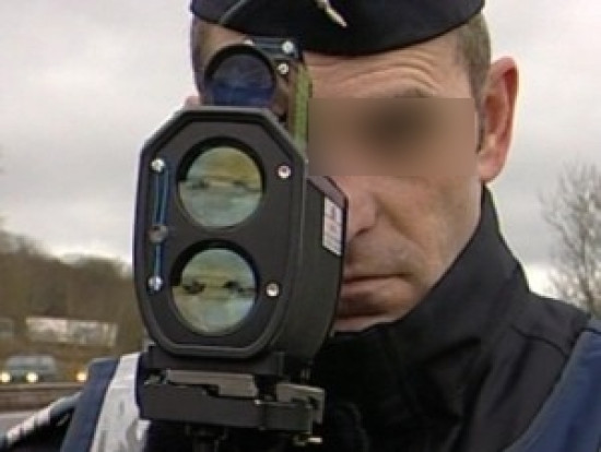 Un automobiliste flashé à 165km/h au lieu de 70 Un automobiliste flashé à 165km/h au lieu de 70