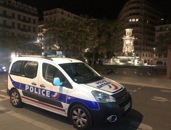 Klaxons en Presqu’île : des dizaines de contraventions dressées chaque weekend Klaxons en Presqu’île : des dizaines de contraventions dressées chaque weekend