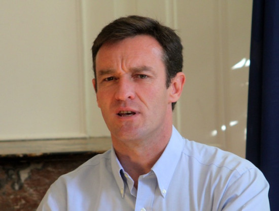 Havard et Belkacem s’écharpent sur fond de manifestations lycéennes