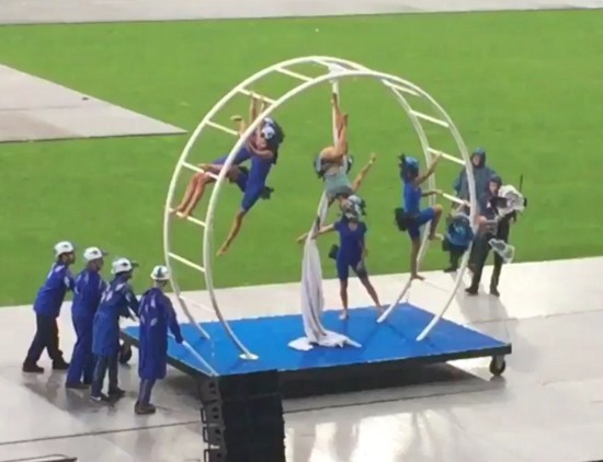 15 000 spectateurs au défilé de la Biennale de la danse !