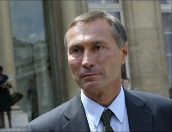 Jean-Marie Bockel : «Plus un regroupement que des suppressions»