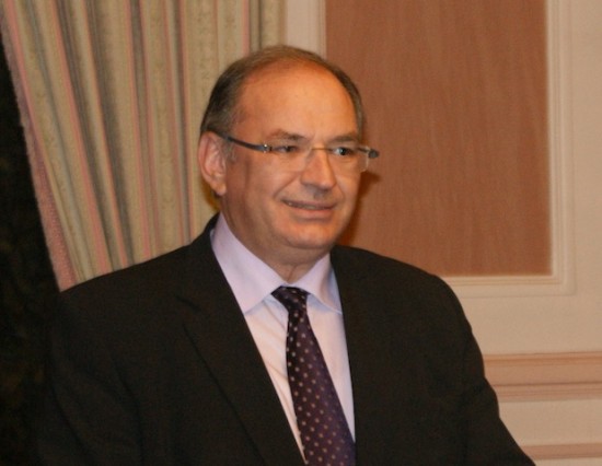 Bernard Perrut laudatif sur Carenco