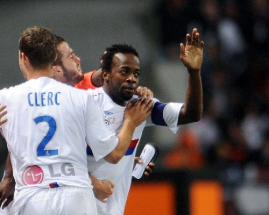 L’OL vise la 2e place, dernière de Govou