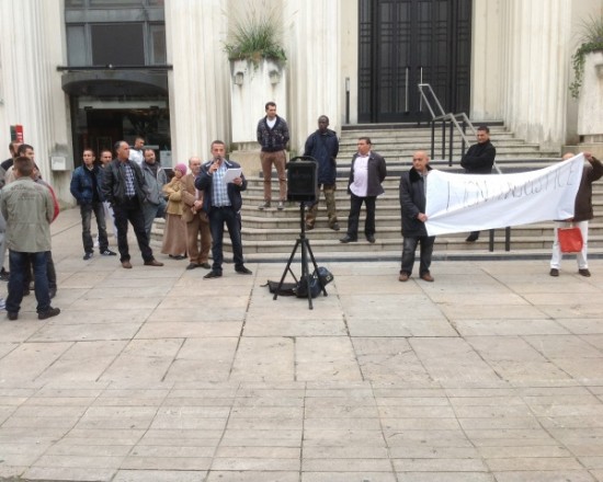 Villeurbanne : Les forains de Grandclément ont manifesté devant l'Hôtel de Ville Villeurbanne : Les forains de Grandclément ont manifesté devant l'Hôtel de Ville