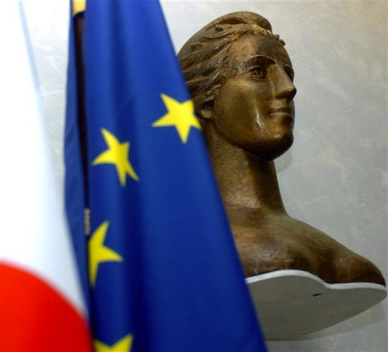 La LICRA ne boycotte pas le débat sur l’identité nationale