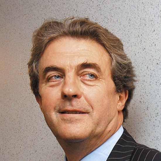 Mairie de Lyon : Collomb constitue son équipe