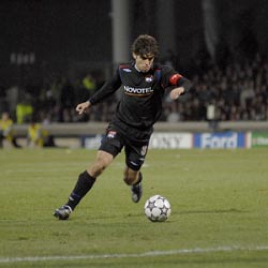 L'OL bat Stuttgart 2-0