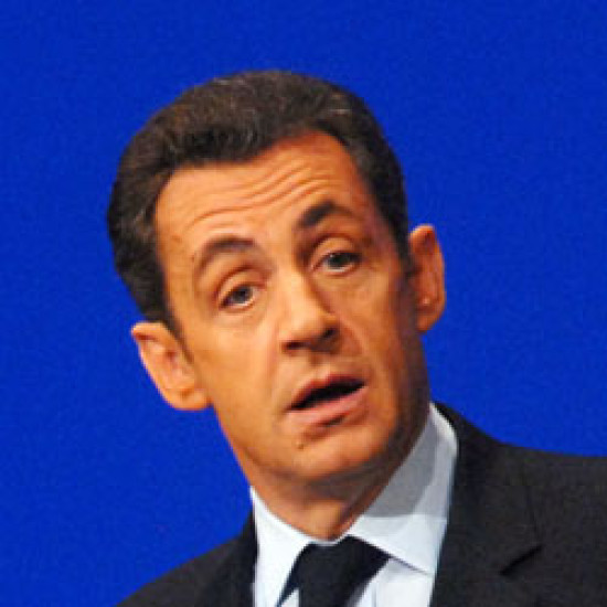 Sarkozy crée un fonds souverain pour soutenir l'économie