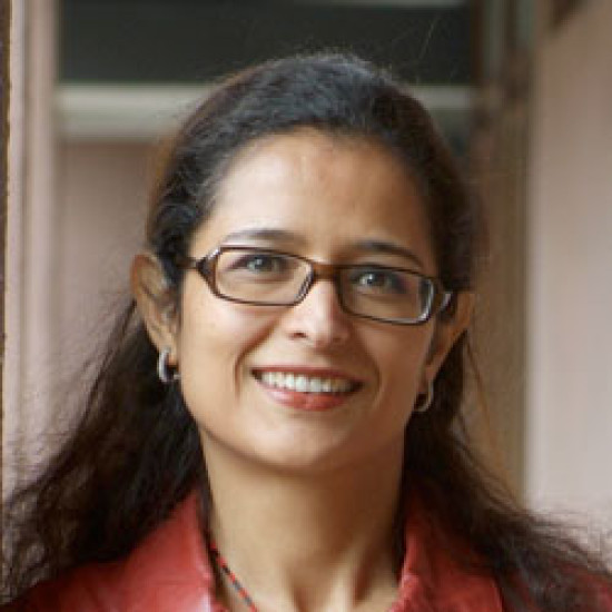 UMP : Afifa Jakir contre-attaque