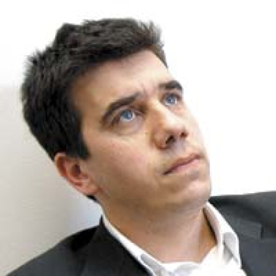 Crombecque : "Collomb est devenu un baron local"