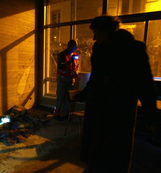 Collomb en tournée de nuit avec la veille sociale