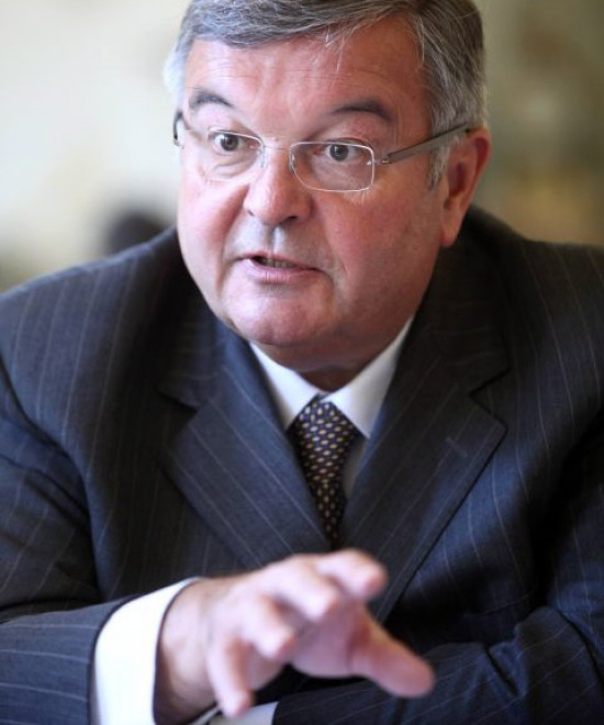 A la prison de Lyon-Corbas, Michel Mercier soutient Sarkozy