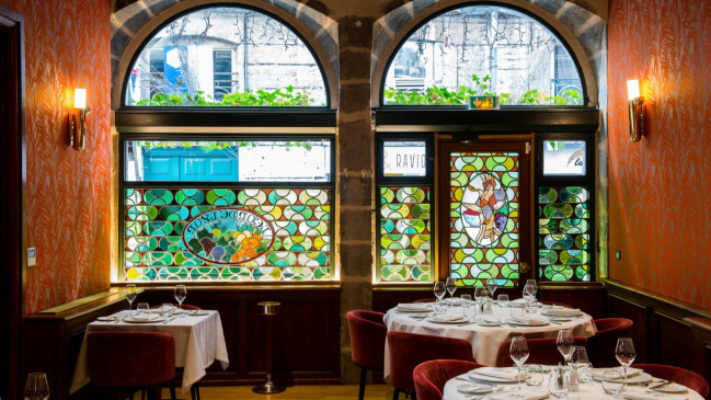 Laurent Gerra et le groupe Bocuse cessent leur collaboration : ce restaurant embl&eacute;matique de Lyon au centre du divorce