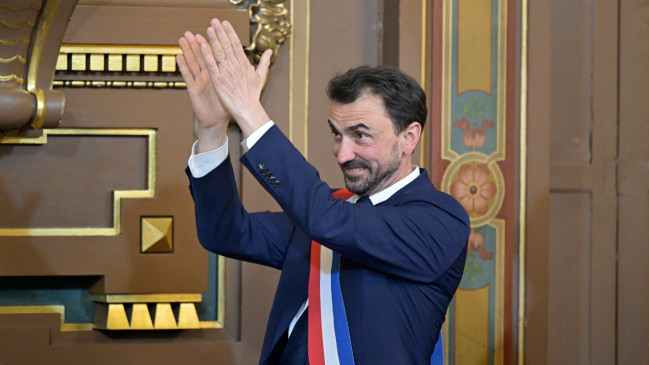 De 3000 &agrave; 15 000 euros : la hausse des frais du maire Gr&eacute;gory Doucet fait d&eacute;bat &agrave; Lyon