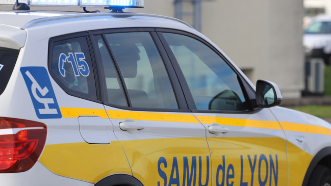 Vénissieux : un enfant de 2 ans meurt après avoir été accidentellement percuté par la voiture de sa mère Vénissieux : un enfant de 2 ans meurt après avoir été accidentellement percuté par la voiture de sa mère