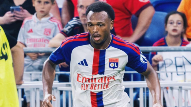 OL : Lo&iuml;s Openda victime d'une fissure du p&eacute;ron&eacute;, son absence estim&eacute;e &agrave; un mois minimum