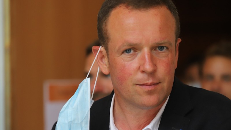 Villeurbanne : trois semaines de cong&eacute;s en ao&ucirc;t pour le maire C&eacute;dric Van Styvendael