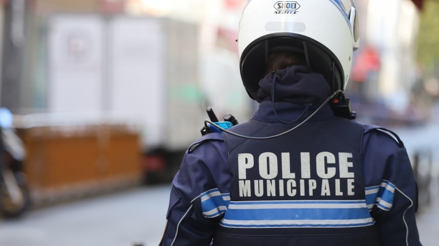 Pr&egrave;s de Lyon : les policiers tombent dans un violent guet-apens&nbsp;