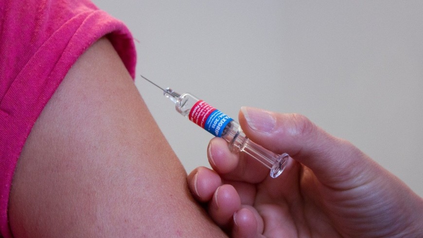 Covid-19 : plus de 65 000 personnes compl&egrave;tement vaccin&eacute;es en Auvergne-Rh&ocirc;ne-Alpes