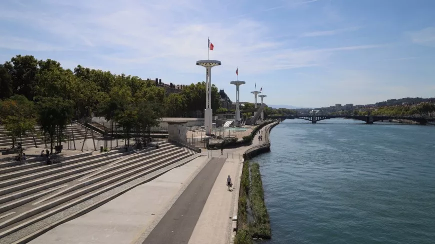 Lyon : un homme secouru après avoir sauté dans les eaux du Rhône
