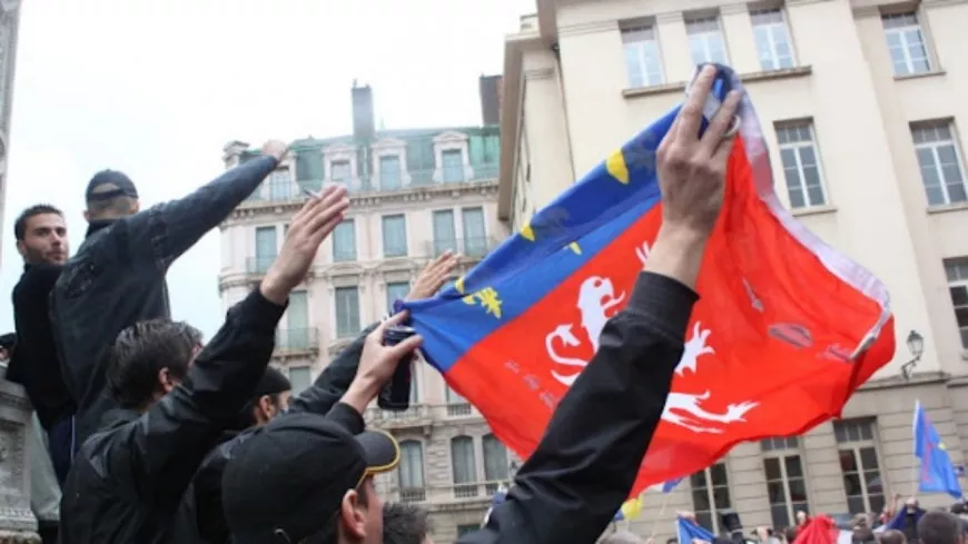 Lyon : les locaux de Génération identitaire pris pour cible par des antifas