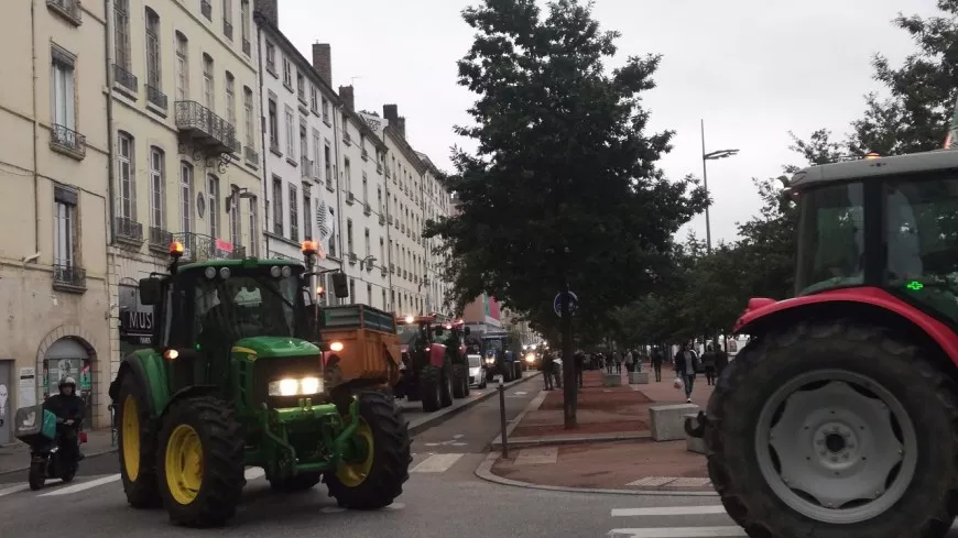 Lyon : les agriculteurs devant la mairie ce lundi contre les repas sans viande dans les cantines