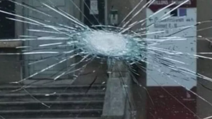 Lyon : des projectiles lancés sur les policiers depuis un immeuble  à la Duchère