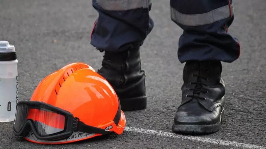 Près de Lyon : un pompier saute dans la Saône pour sauver un homme de la noyade