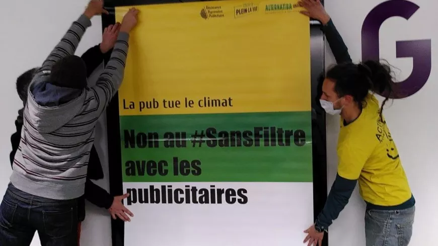 Lyon et Villeurbanne : 149 affiches placardées pour la journée mondiale contre la pub