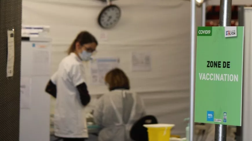 Lyon : le vaccinodrome de Gerland réaménagé pour atteindre 2000 vaccinations par jour