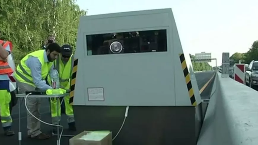Pr&egrave;s de Lyon : un radar chantier install&eacute; sur le viaduc de l'Azergues