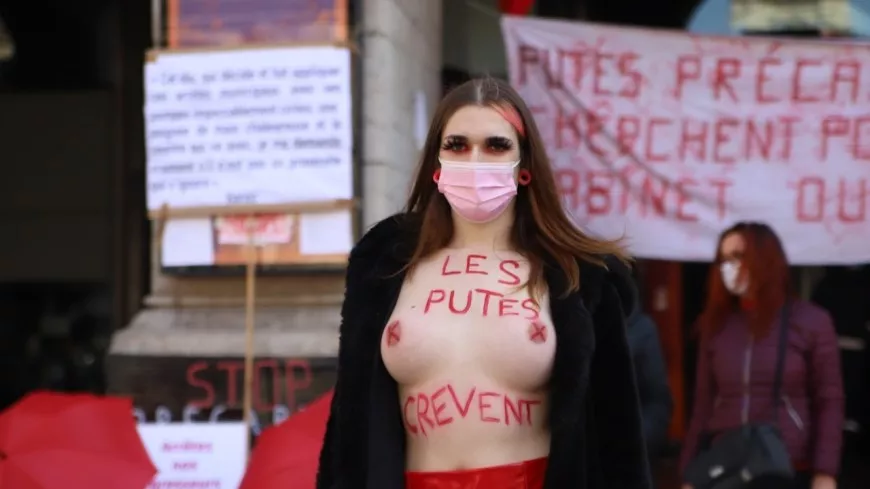 Lyon : les prostitu&eacute;es manifestent pour &quot;la d&eacute;criminalisation compl&egrave;te&quot; de leur travail
