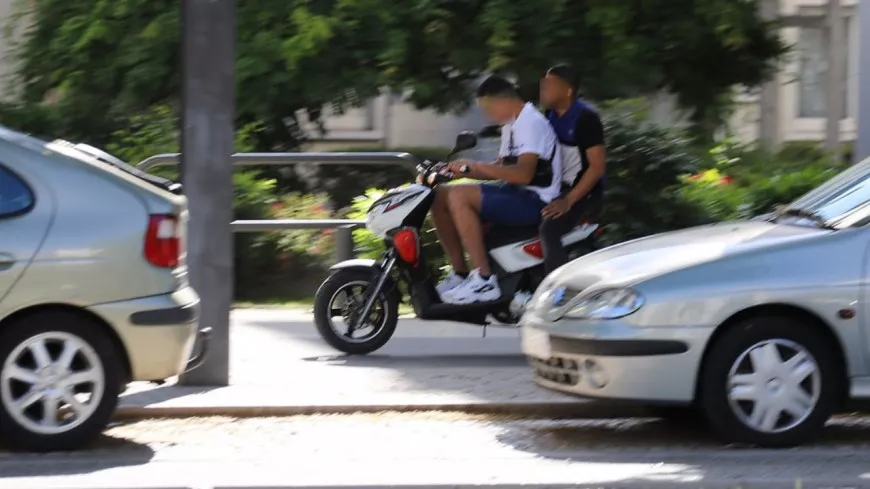 Lyon : à trois sur un scooter volé, ils filment la voiture de police qui tente de les arrêter