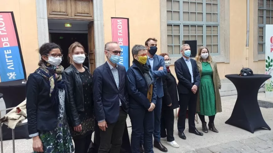 Lyon : les élus écologistes lancent l'opération "On sème", pour "retrouver cette vitalité qui nous manque"