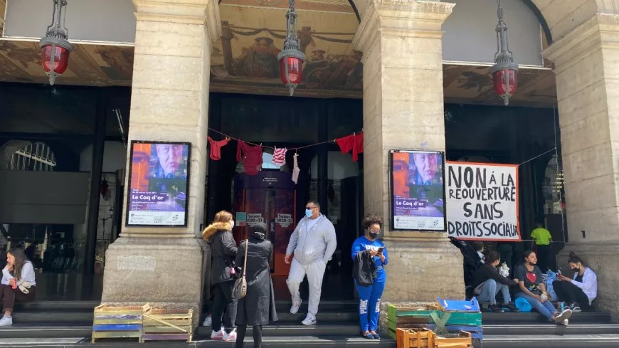 Occupation de l'Opéra de Lyon : deux représentations annulées, la justice saisie pour expulser les militants