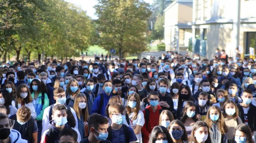 Lyon : la préfecture encourage à nouveau les jeunes à se faire vacciner avant la rentrée