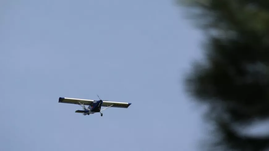 Un avion atterrit en urgence dans un champ du Beaujolais
