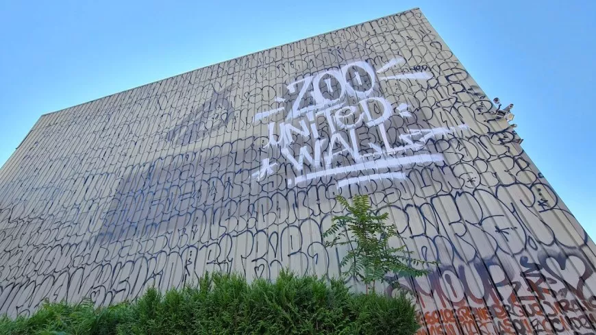 Zoo United Wall : la fresque participative aux 15 000 tags se dévoile à Villeurbanne