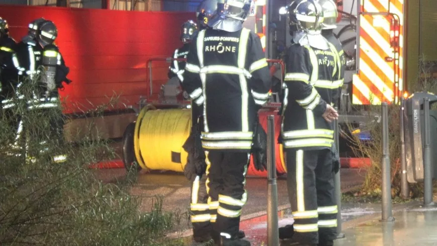 Lyon : incendie de cave dans la nuit, 10 personnes évacuées 