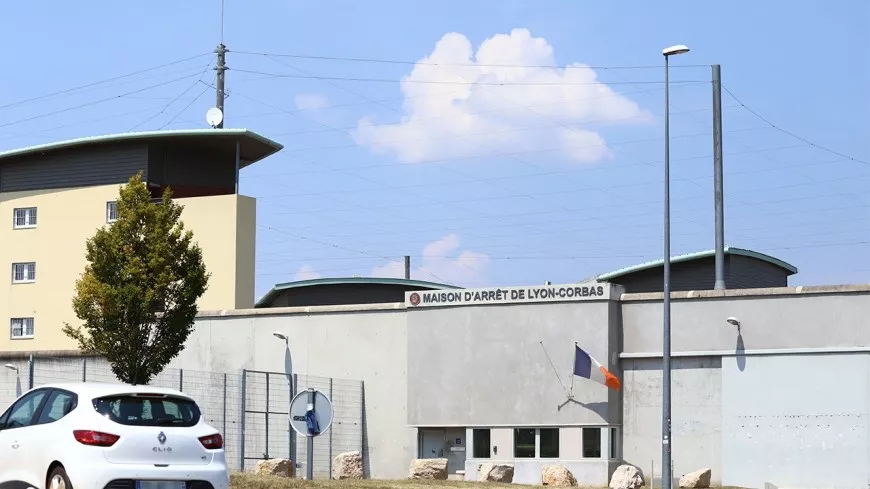 Près de Lyon : deux détenus blessés dans l’incendie d’une cellule à Corbas