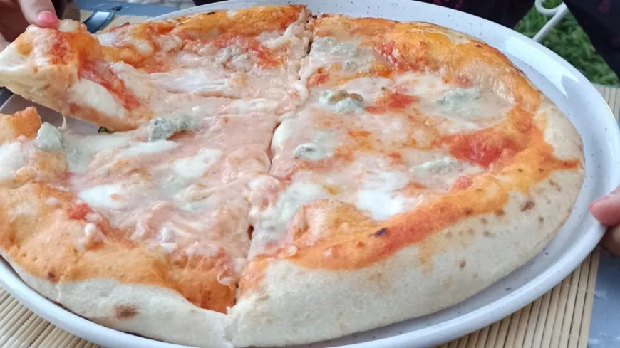 Lyon : une pizza aux 1000 fromages réalisée au SIRHA pour tenter de battre le record du monde