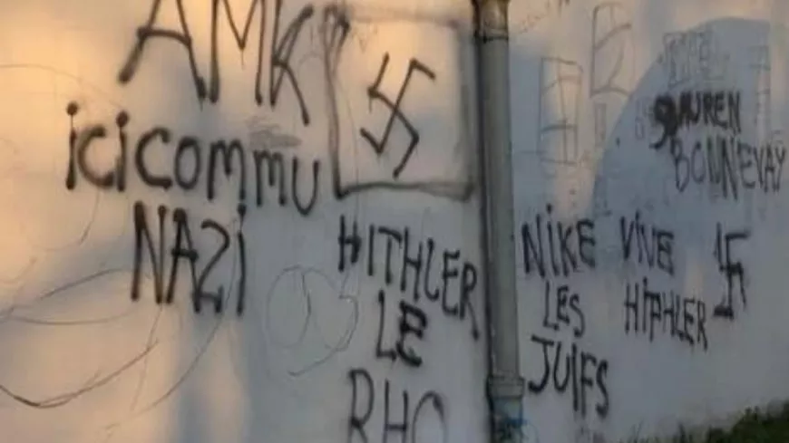 Près de Lyon : des tags à la gloire d’Hitler découverts près de l’école Jean-Moulin à Bron
