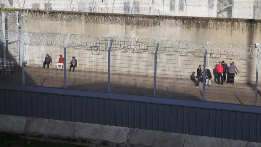 Prison de Lyon-Corbas : les téléphones portables des détenus enfin neutralisés par des brouilleurs d'ondes mi-2022 ?